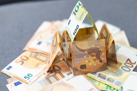 piramidalna šema, evri piramidalna šema, evri