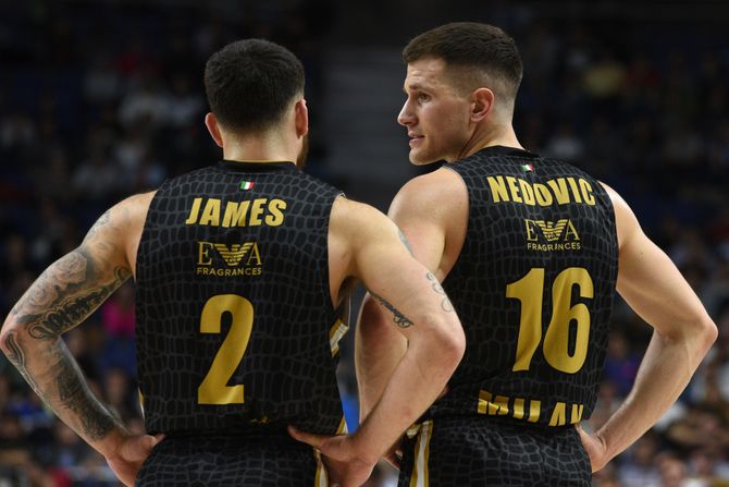 Majk Džejms, Nemanja Nedović Majk Džejms, Nemanja Nedović