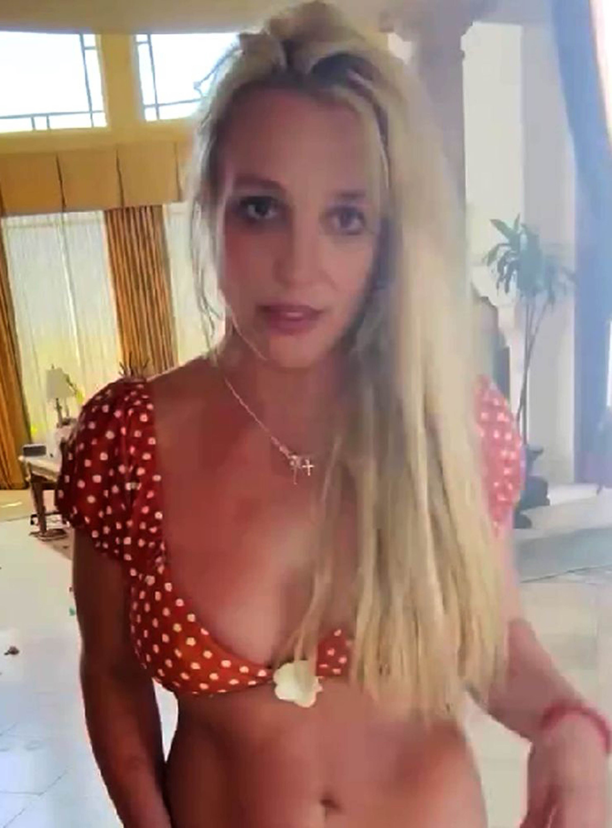 Britni Spirs se prvi put oglasila nakon hapšenja, ovim rečima prekinula tišinu: "Budite..."