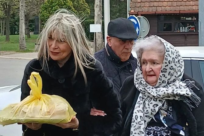 Suzana Jovanović, Nena, Saša Popović Suzana Jovanović, Nena, Saša Popović
