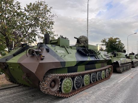 Vojska parada pripreme Beograd Brankov most Vojska parada pripreme Beograd Brankov most