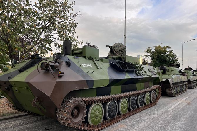Vojska parada pripreme Beograd Brankov most