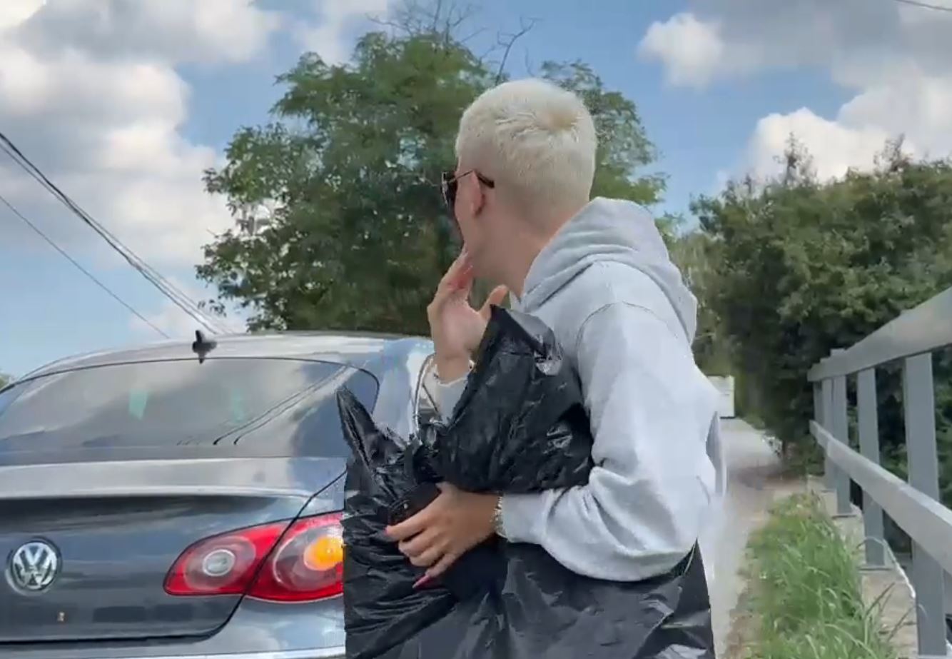 "Uložio sam 8.000 evra..." Roze nokti i štikle od 17cm: Uroš stigao u karantin, pomenuo Alibabu, Terzu i tužbe