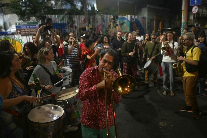 Brazilci slave osudu Bolsonara Brazilci slave osudu Bolsonara