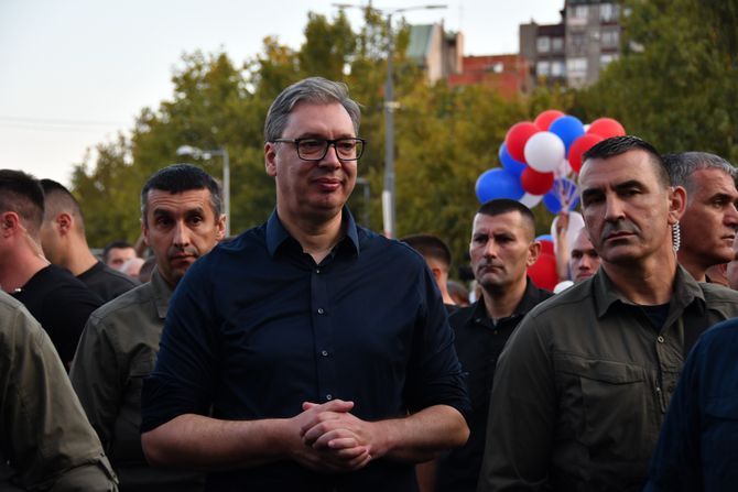 Aleksandra Vučić, Srbija, skup građana protiv blokada Aleksandra Vučić, Srbija, skup građana protiv blokada