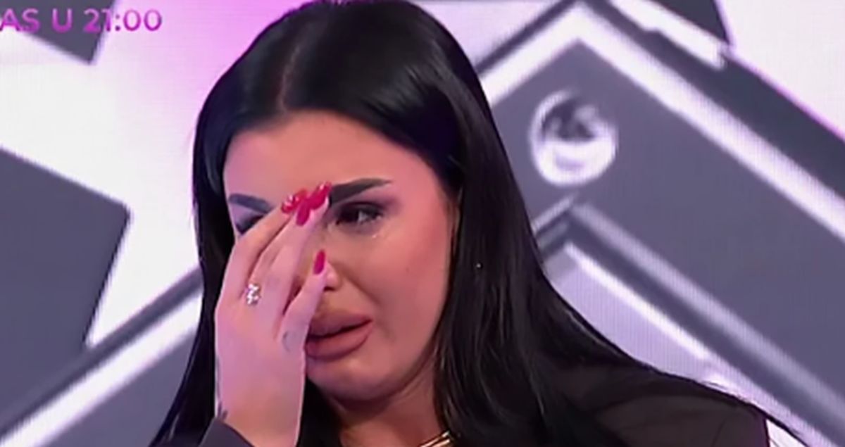 Anita briznula u plač u studiju: Izdale su je emocije pošto je videla snimak sa Anđelom "To mi je najteže..."