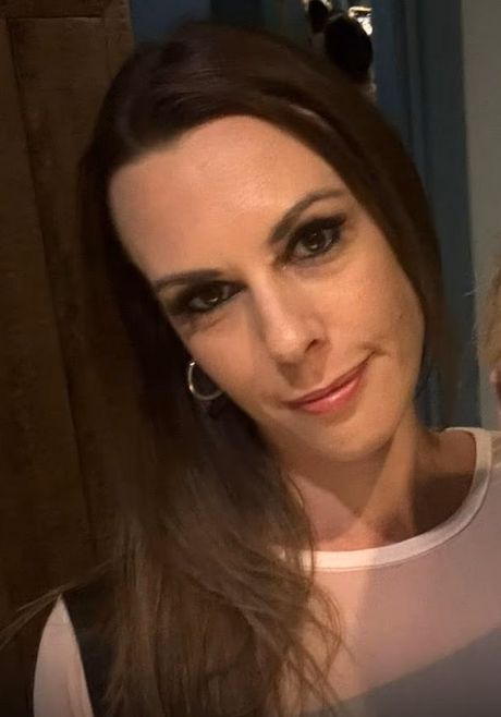 Becky Holdham Becky Holdham