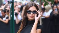 Emili Ratajkovski nikad provokativnija: Smelo izdanje ostavilo je Njujork bez teksta - o haljini SVI pričaju