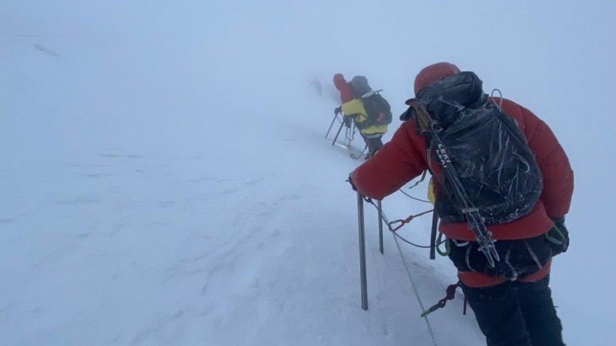 Zašto je Elbrus koban za alpiniste? Evo razloga zbog kojih je stradalo pet alpinista