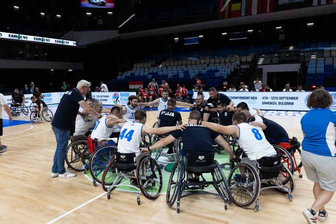 Reprenzetacija Srbije u košarci u kolicima