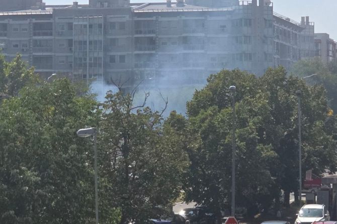 Požar, dim, blok 30 Požar, dim, blok 30
