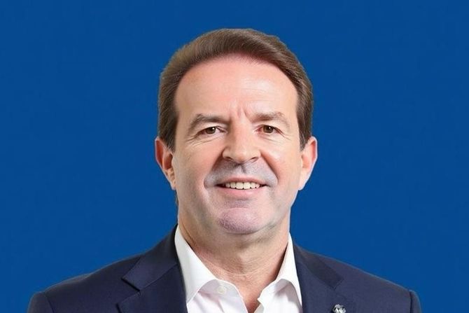 Bogoljub Karić Bogoljub Karić