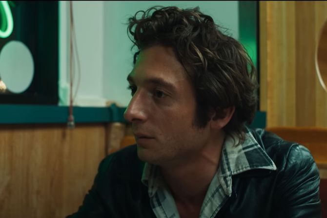 Film "Springsteen: Deliver Me From Nowhere", Džeremi Alen Vajt kao Brus Springstin