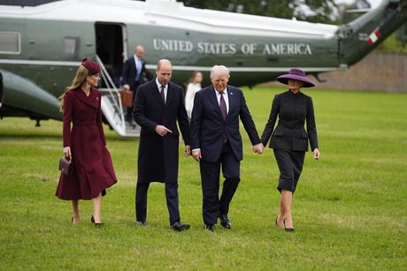 Donald Tramp Melanija Vindzor princ Vilijam Kejt Midlton Donald Tramp Melanija Vindzor princ Vilijam Kejt Midlton