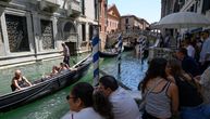 Turisti proterani iz Venecije jer su se kupali u Velikom kanalu: Svi u šoku gledali šta rade, evo snimka