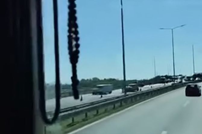Lančani sudar na autoputu kod Požarevca u smeru ka Beogradu