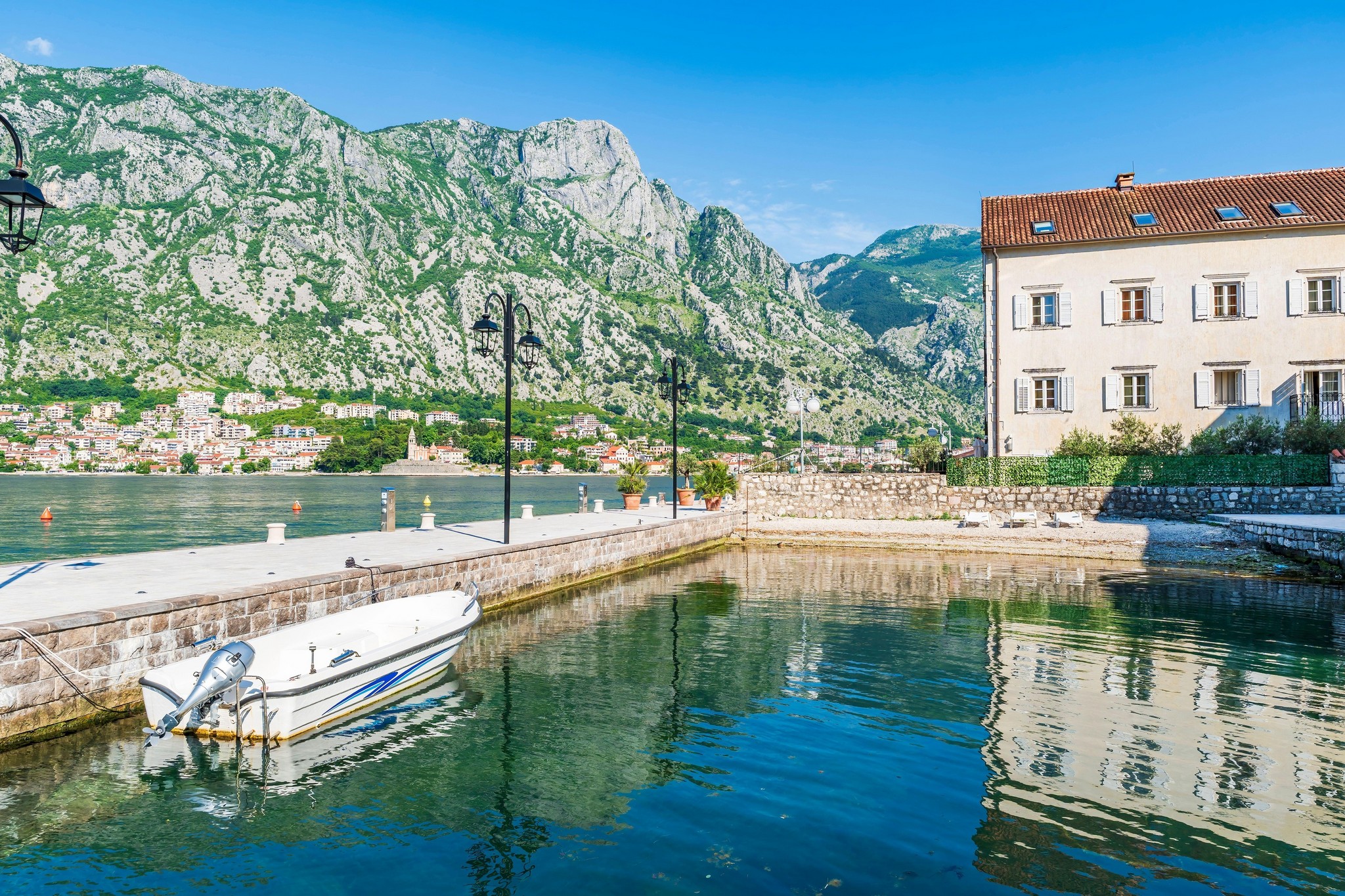 Influenseri zamenili Dubai novom destinacijom sa Balkana: Postaje sve popularnija