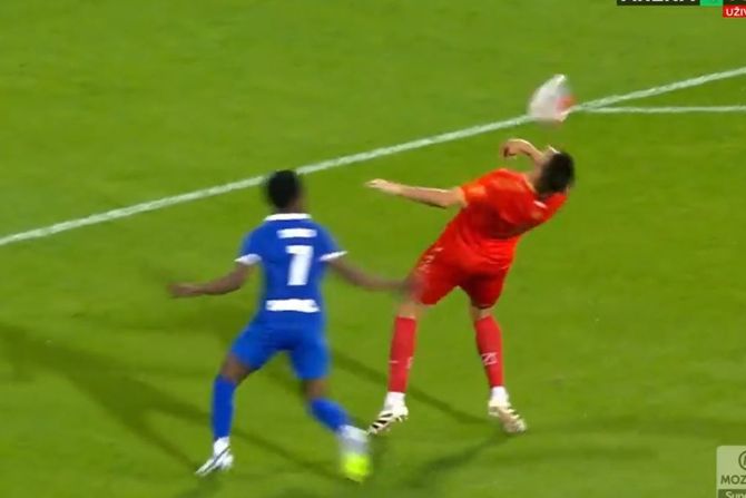 FK Napredak Kruševac, FK Radnik Surdulica