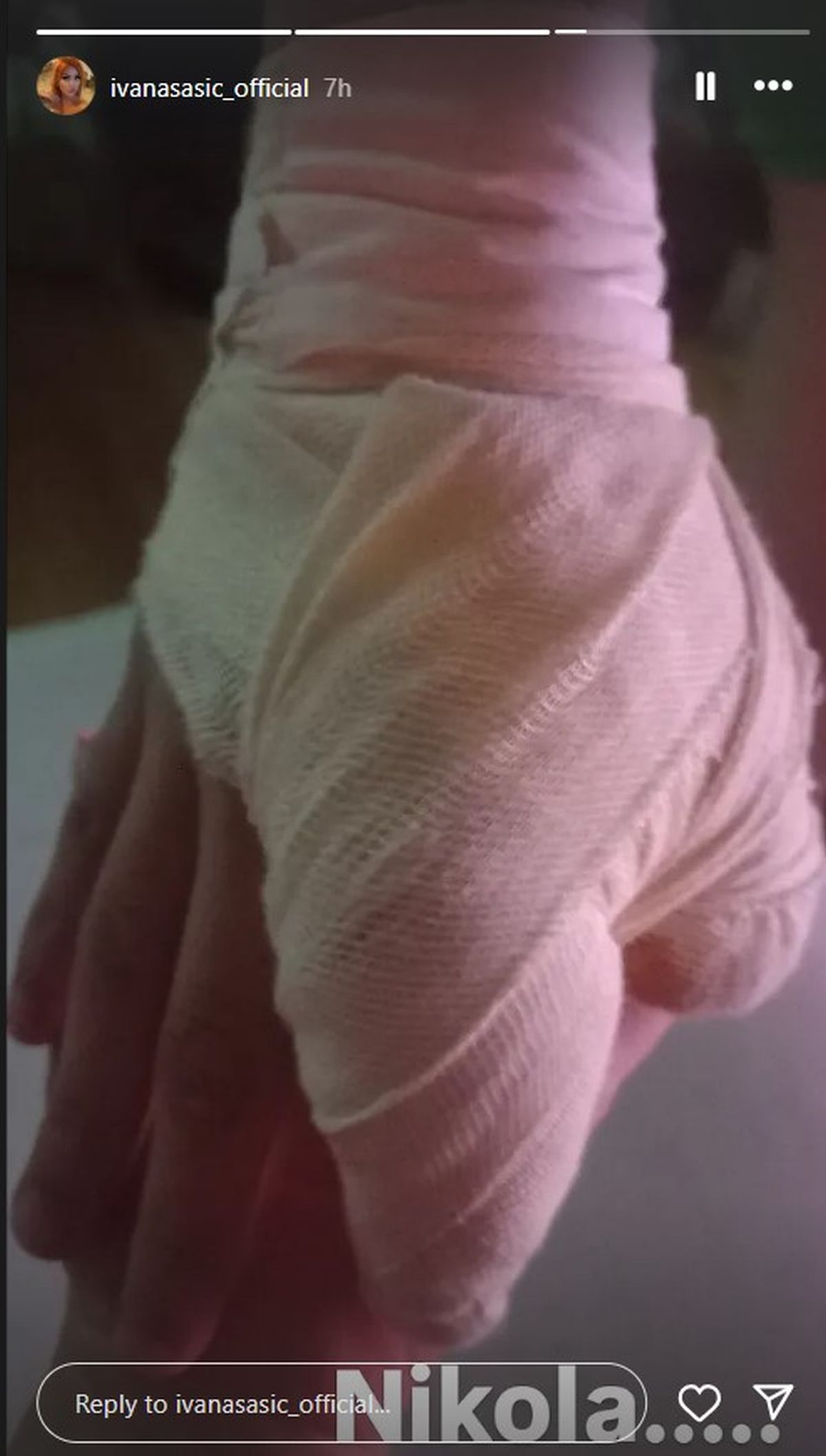 Pevačica (51) noćas završila na hirurgiji, oglasila se zabrinuta: "Odgajah dvoje dece, ali da se ovako..."