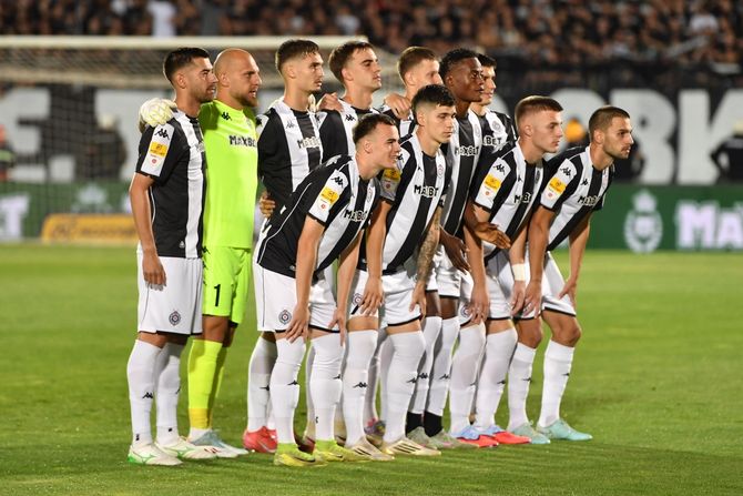 FK Partizan - FK Crvena zvezda, večiti derbi FK Partizan - FK Crvena zvezda, večiti derbi