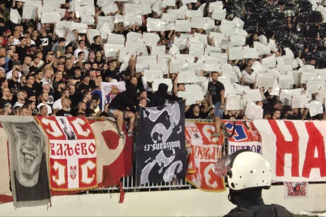Delije Srbobran, Grobari, navijači Zvezda - Partizan Delije Srbobran, Grobari, navijači Zvezda - Partizan
