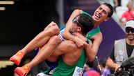 Postao šampion sveta, pa se slomio: Ležao ispred cilja i plakao, drugi takmičar ga nosio u naručju