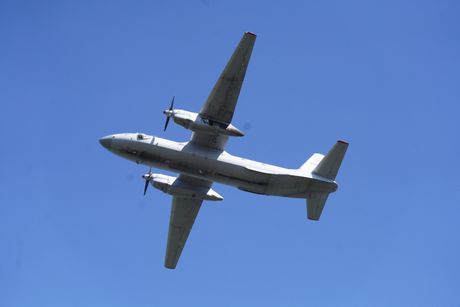 PARADA avioni