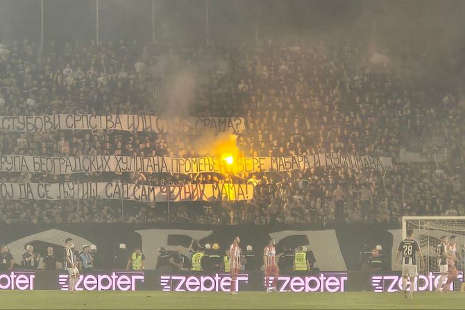Transparent Grobari, Zvezda - Partizan, 177. večiti derbi Transparent Grobari, Zvezda - Partizan, 177. večiti derbi