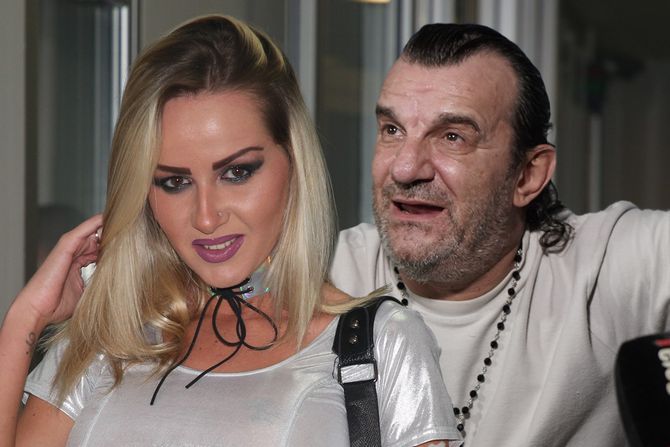 Atina Ferari i Aca Lukas