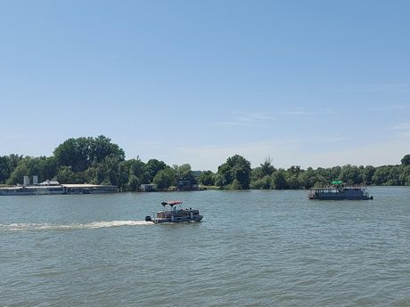 Reka Dunav, Beograd, krstarenje Dunavom