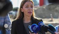 Brutalni napad na Sandru Božić: Mesarović traži hitnu reakciju institucija i stroge kazne za nasilnike