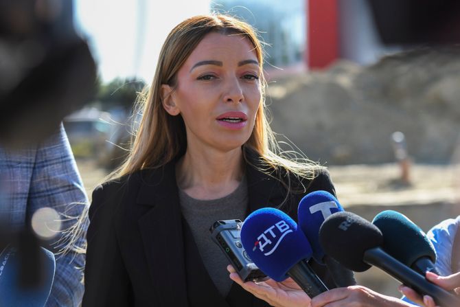 Ministarka Adrijana Mesarović obišla radove u Novom Sadu