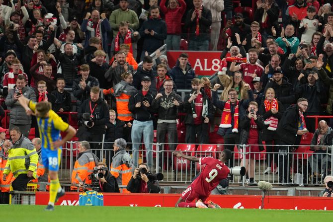 Aleksander Isak, FK Liverpul
