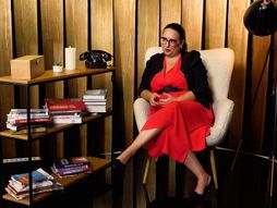 Ona ne cuti, Tamara Petrovic, seksoloskinja