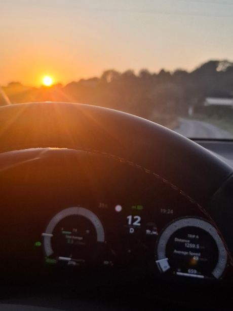 Automobil Tojota Toyota C HR CHR GR vozili smo auto test Automobil Tojota Toyota C HR CHR GR vozili smo auto test