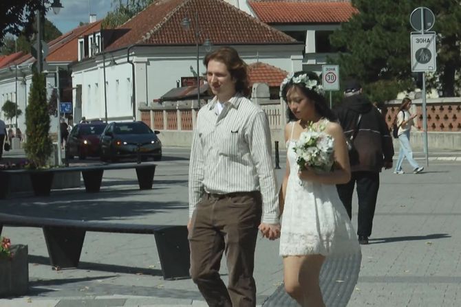 svadba u gradu na Moravi Kanađanin srpskog porekla i Filipinka Lija