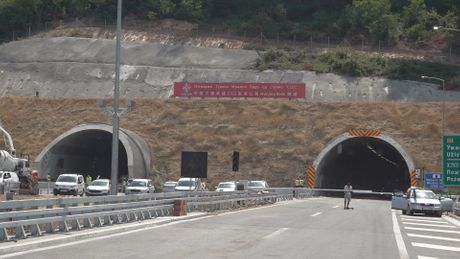 Tunel autoputa Pakovraće – Požega Tunel autoputa Pakovraće – Požega
