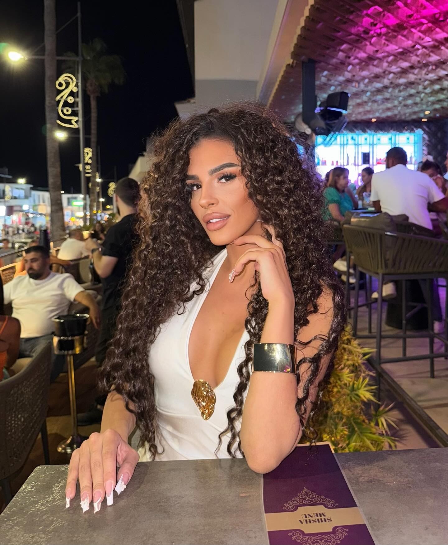 "Ženi se uvek više zamera": Ena se hitno oglasila zbog haosa zbog istine o intimnim odnosima Janjuša i Milene