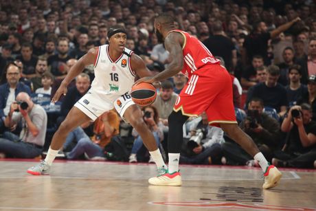 KK Crvena Zvezda - Armani Milano KK Crvena Zvezda - Armani Milano