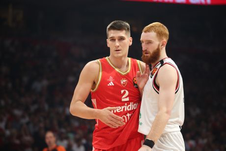 KK Crvena Zvezda - Armani Milano KK Crvena Zvezda - Armani Milano
