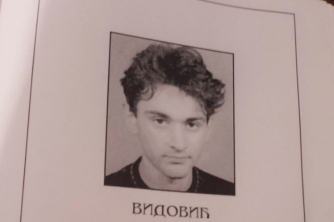 Umrlica ratnom heroju Miodragu Vidoviću