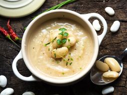 čorba od belog pasulja