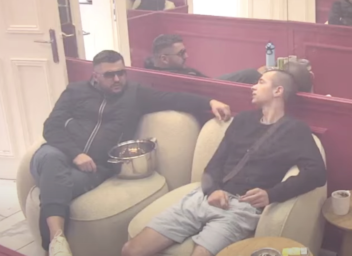 "Hteo sam da ubijem majku - ili ona ili ja!" Jeziva ispovest Sitinog sina - Bio sam zaključan u kući i poludeo