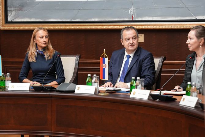 Ivica Dačić, Dejana Kostadinova