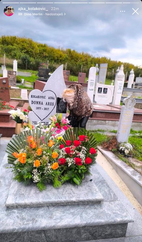 Ajka Kolaković, Dona Ares, grob Ajka Kolaković, Dona Ares, grob