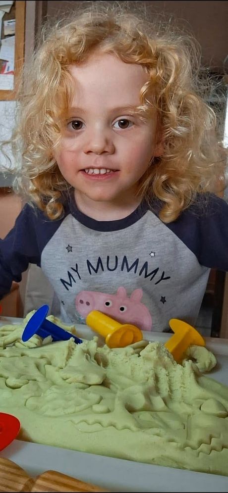 Nestao dečak, August 'Gus' Lamont