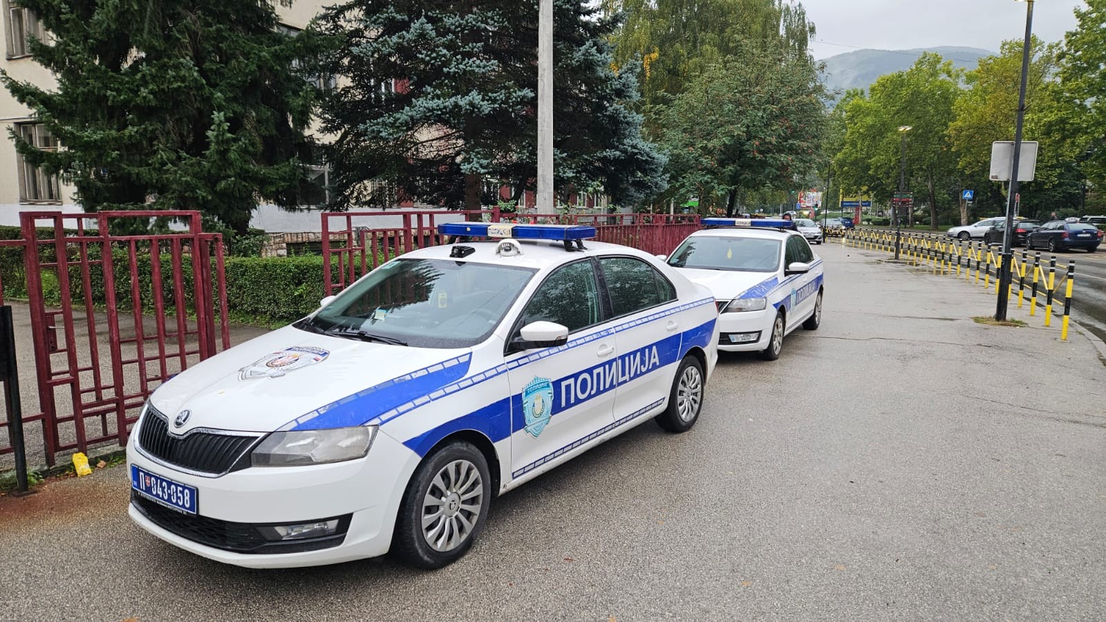 PALI BOMBAŠI SA NOVOG BEOGRADA: Bacili kašikaru u Nehruovoj, pa uhapšeni sa drogom i lažnim tablicama!