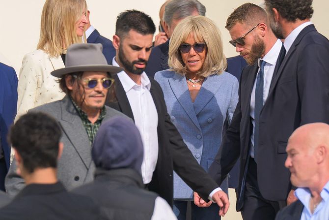 Džoni Dep i Bridžit Makron