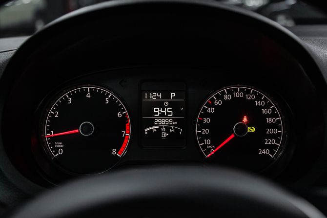 Kontrolna tabla, auto Kontrolna tabla, auto