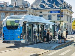pariz, autobus